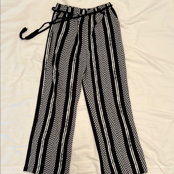 Black and White Striped Women's Pants - Picture 5 of 6